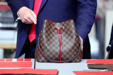 louis vuitton salary sales associate|louis vuitton glassdoor.